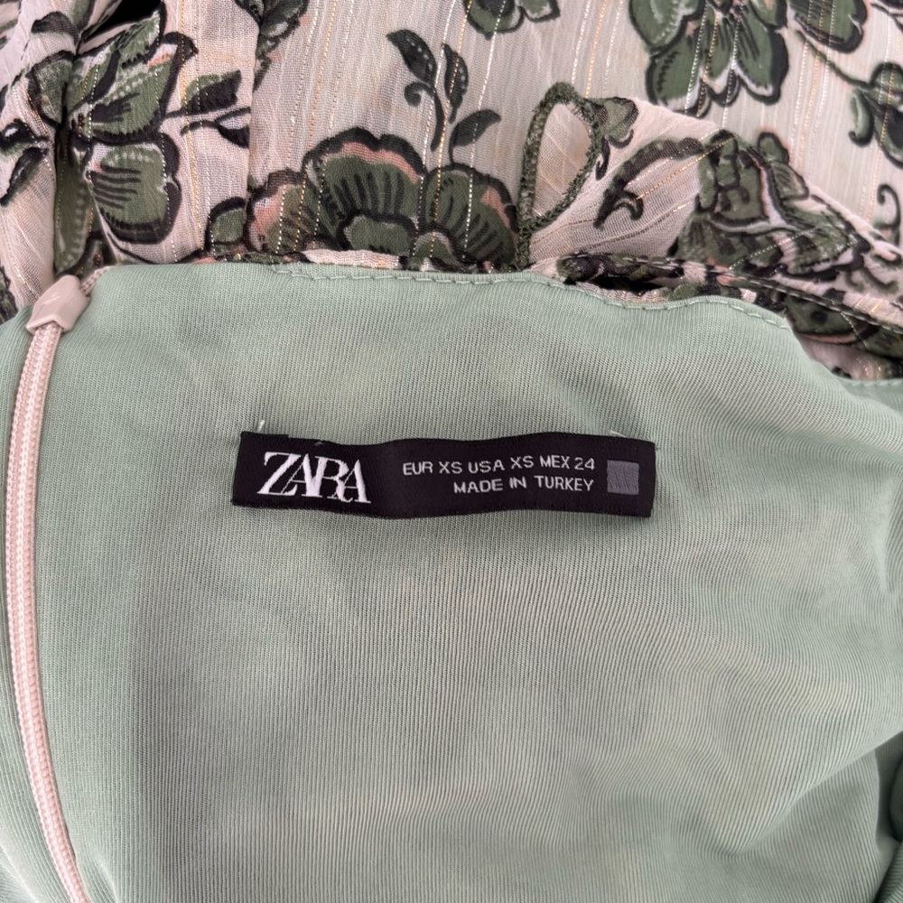 Zara Ruffled Printed Dress - Picture 5 of 5